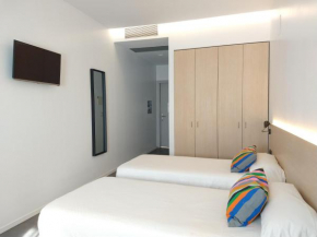 Гостиница Centre Esplai Albergue  Baix Llobregat